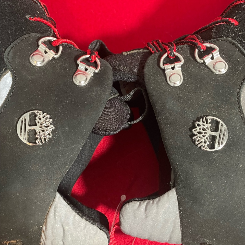 Men’s Mid-Top Tmberland Boot Size 9 - Picture 3 of 8
